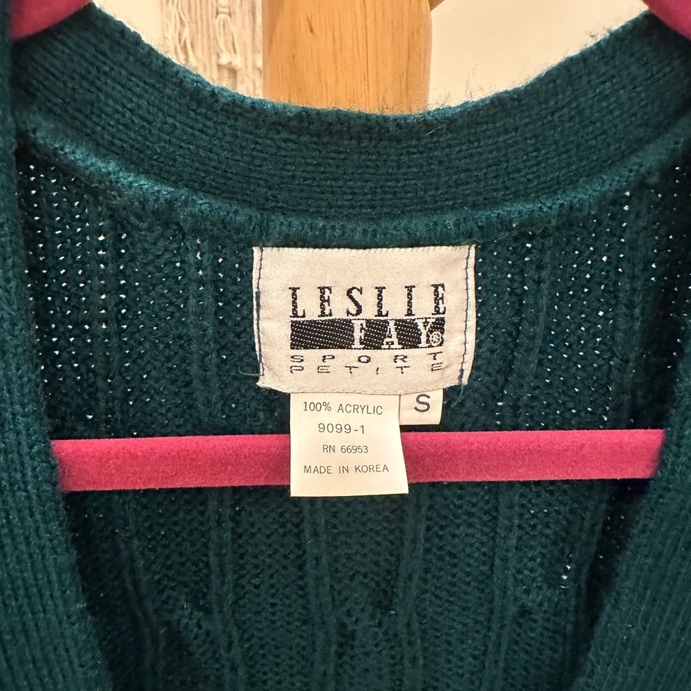 Leslie Fay Sport Green Cable Knit Sweater Vest Gold Buttons Women’s S - Picture 3 of 4